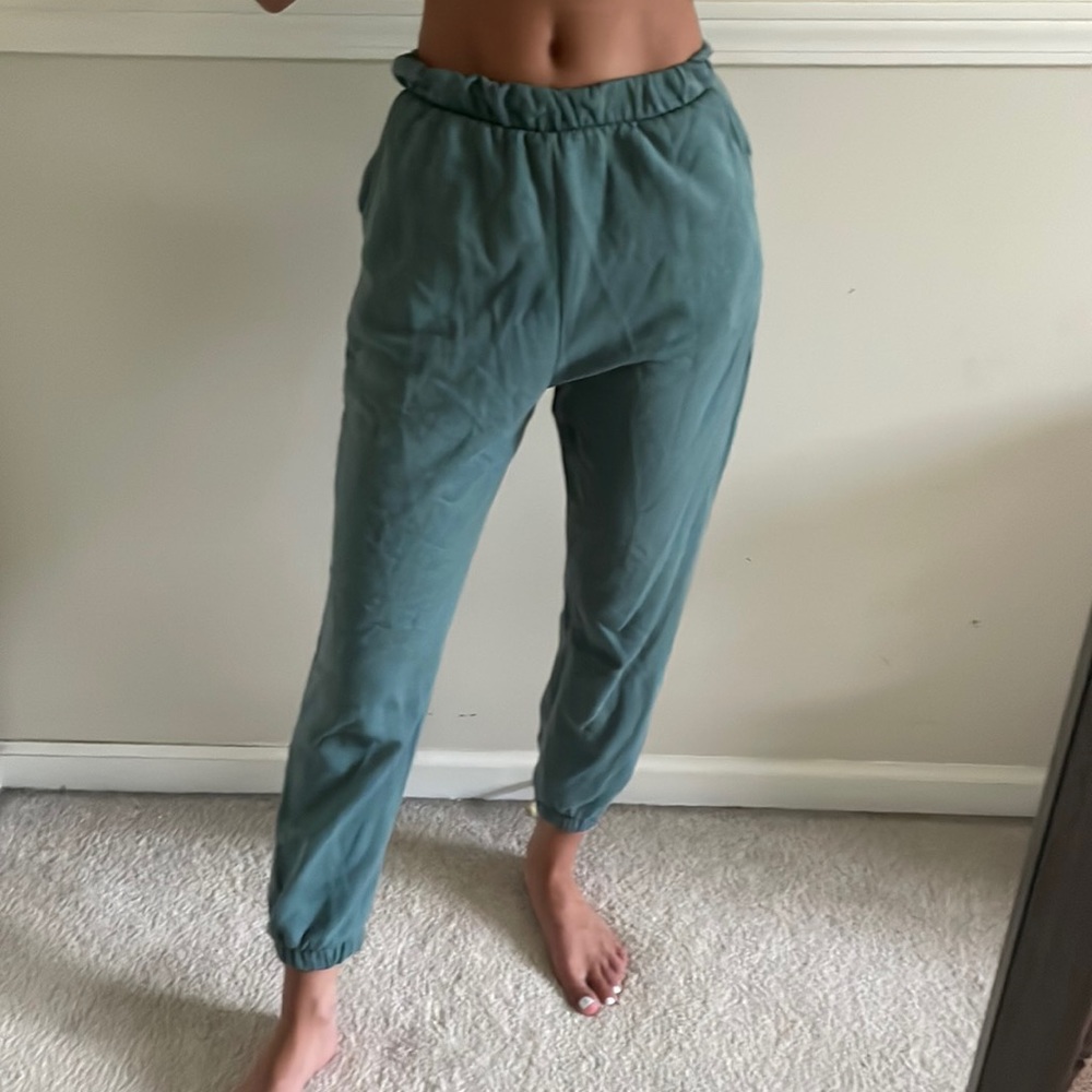 Zara sweats
